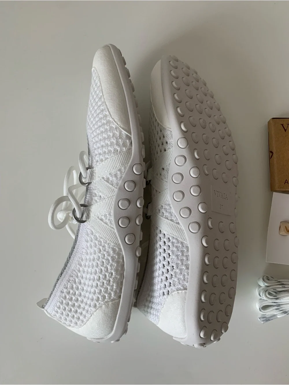 Vivaia breathable mary